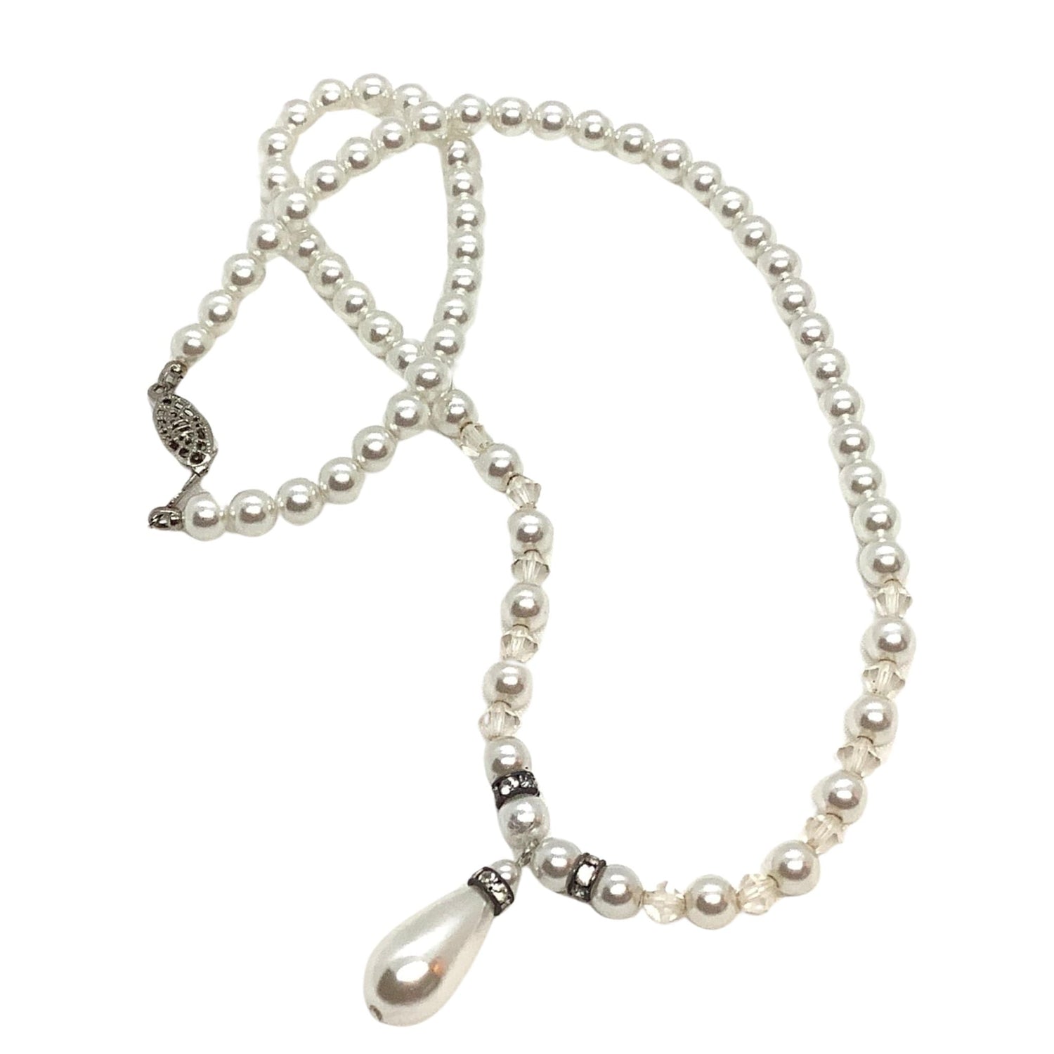 Vintage tear drop pearl necklace