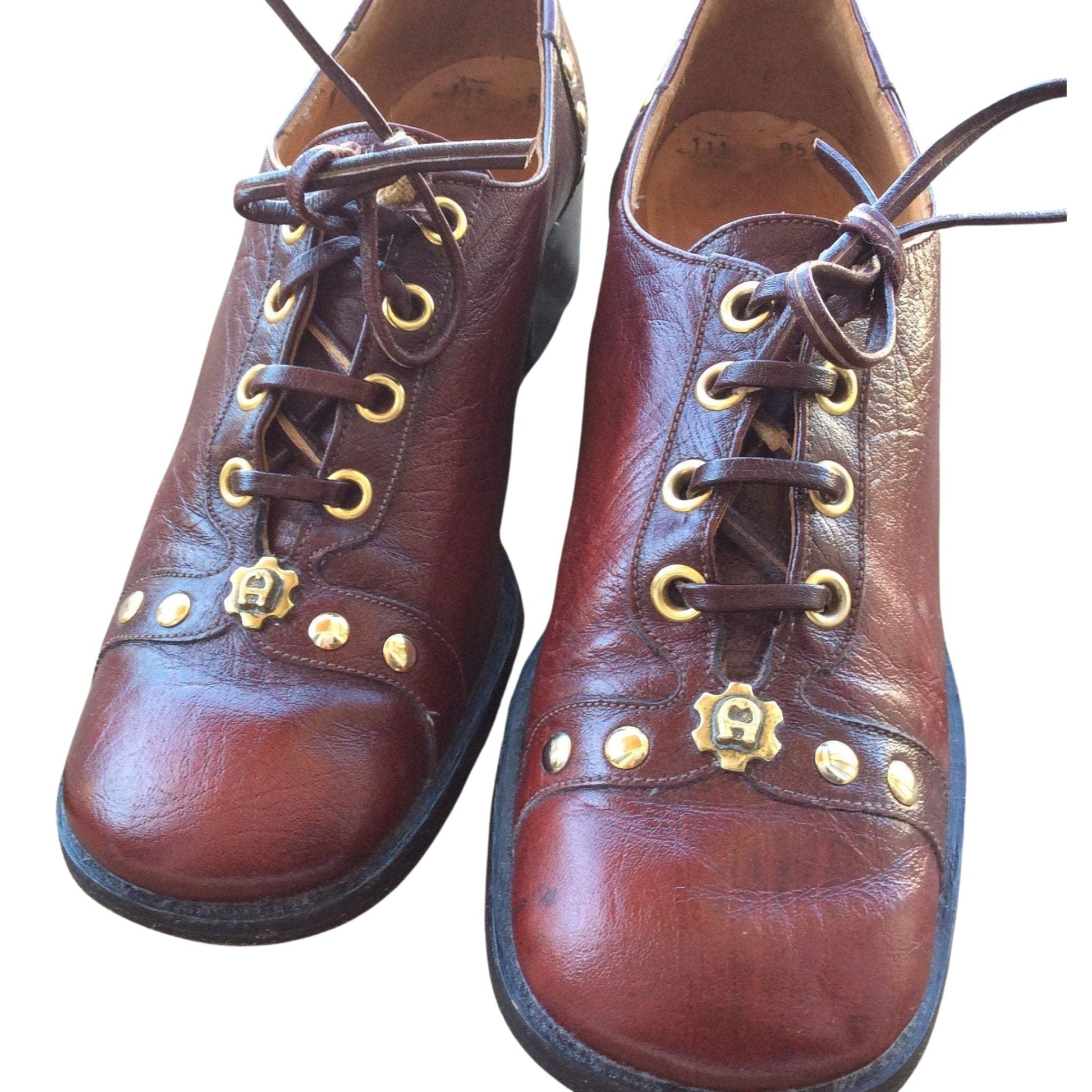 Aigner Studded Oxford Shoes 5.5 / Burgundy / Mod