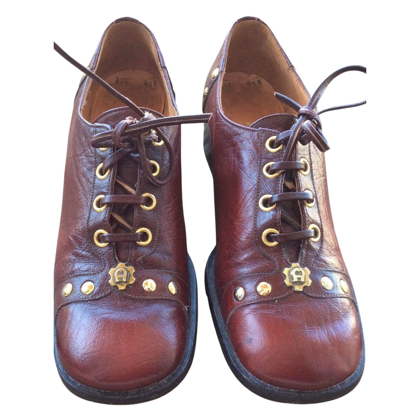 Aigner Studded Oxford Shoes 5.5 / Burgundy / Mod