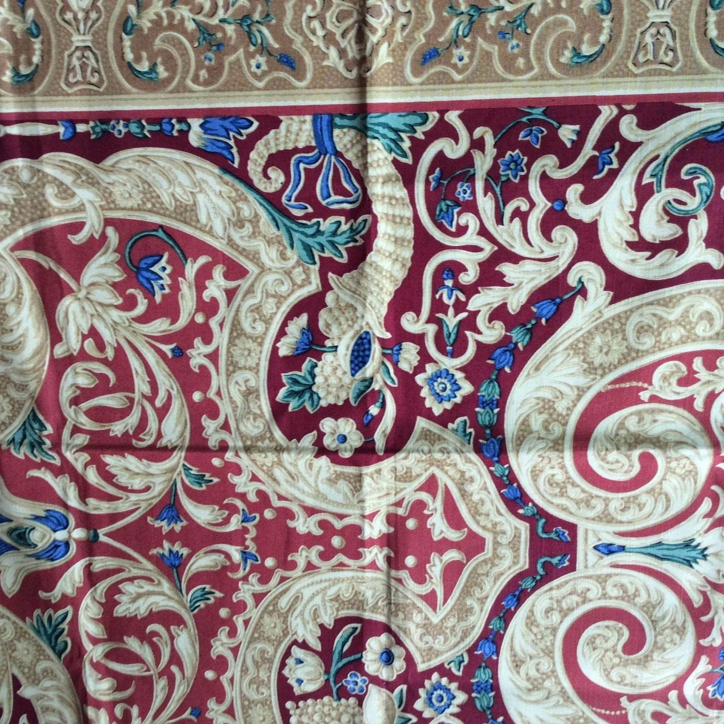 Aristoloche Fabric Sample