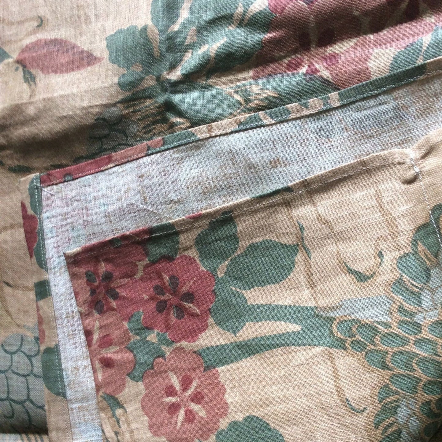 Botanical Linen Tablecloth Multi / Linen / Vintage 1980s