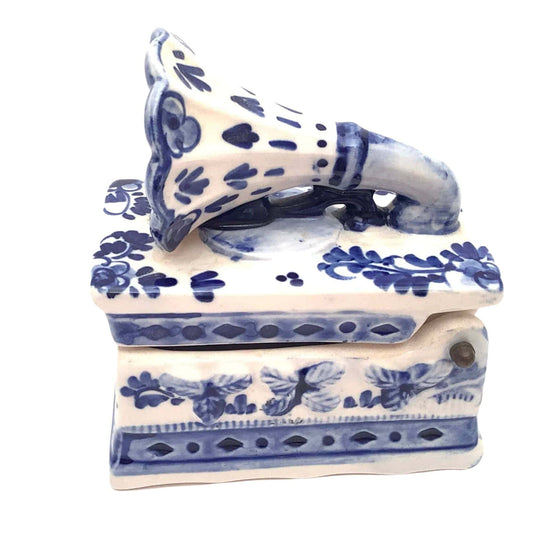 Delfts Blue Phonograph Box