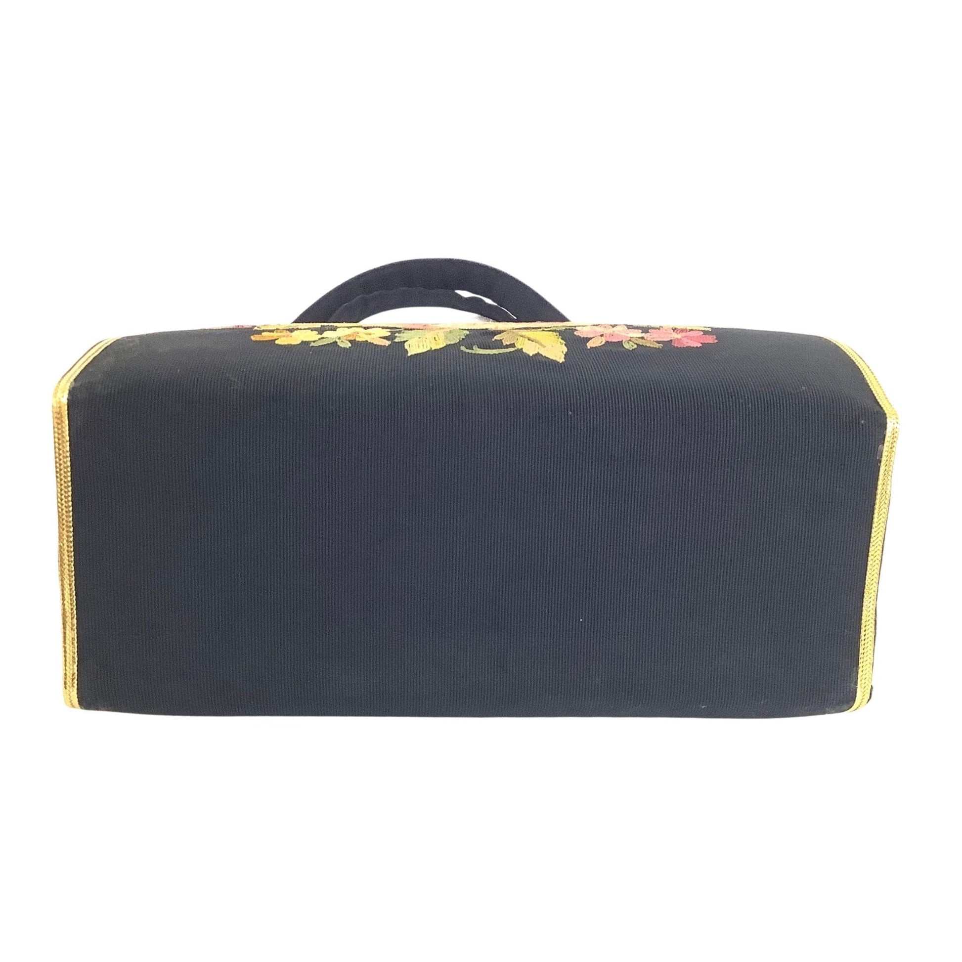 Embroidered Pichel Purse