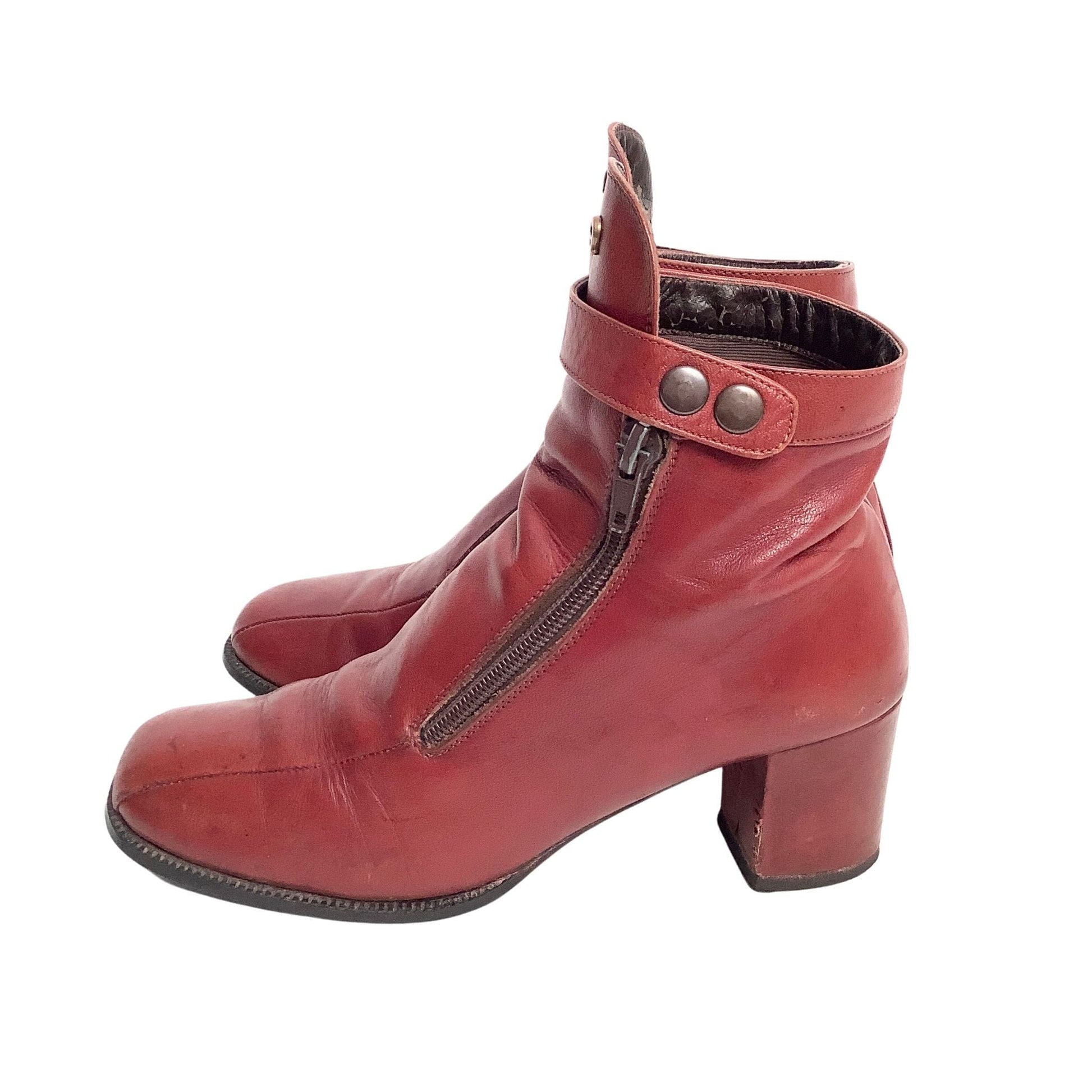 Etienne Aigner Booties