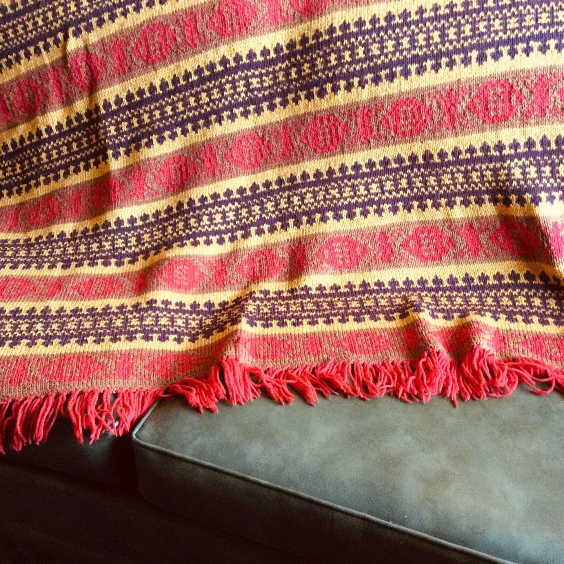 Knitted Vintage Throw