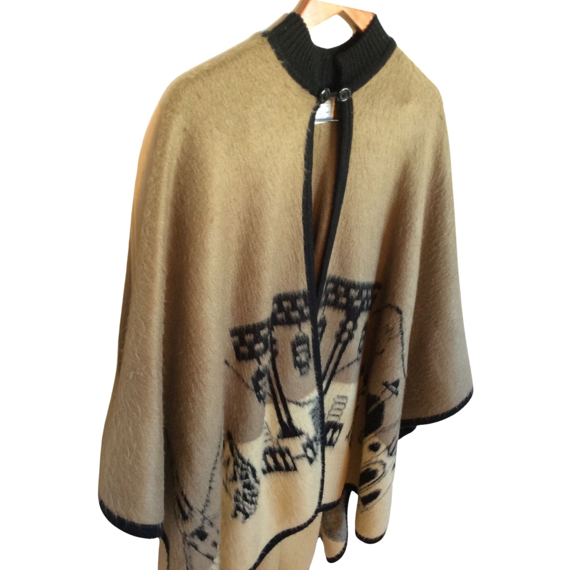 Novelty Wool Poncho OS / Wool / Vintage 1980s