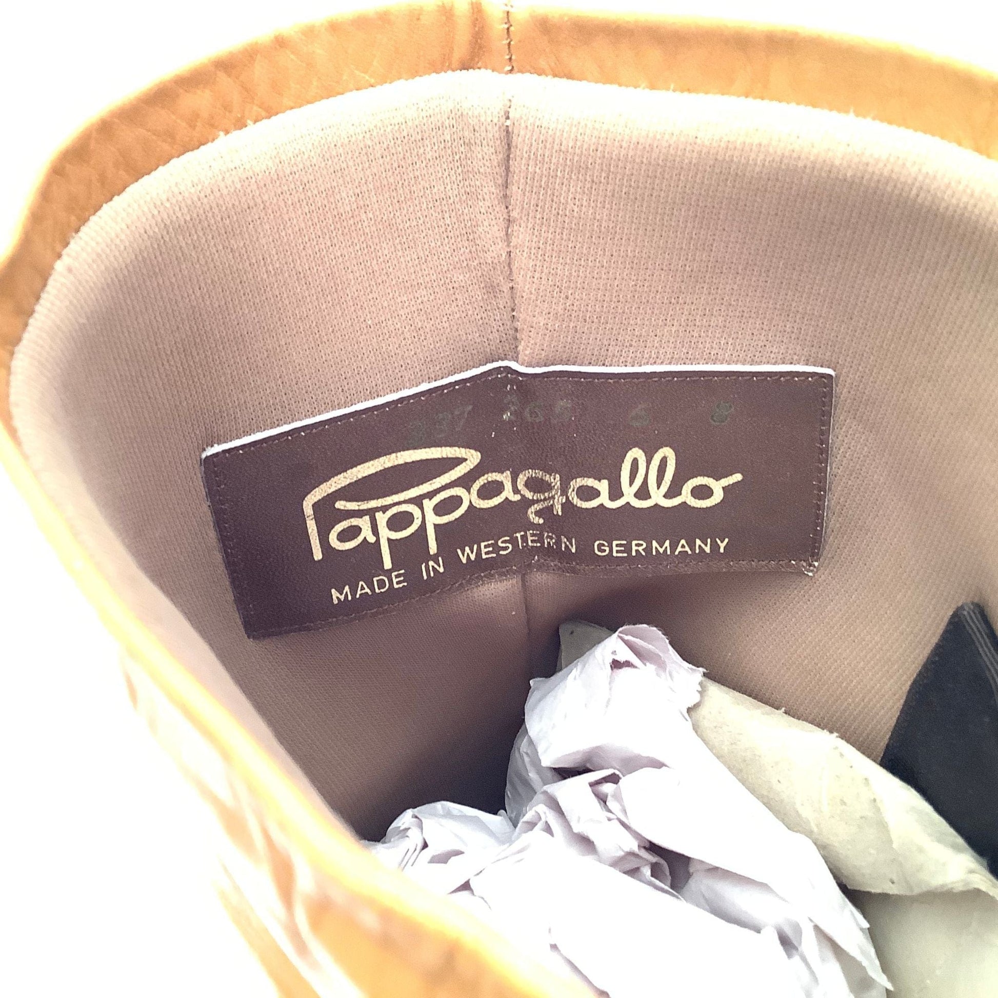 Pappagallo GoGo Boots