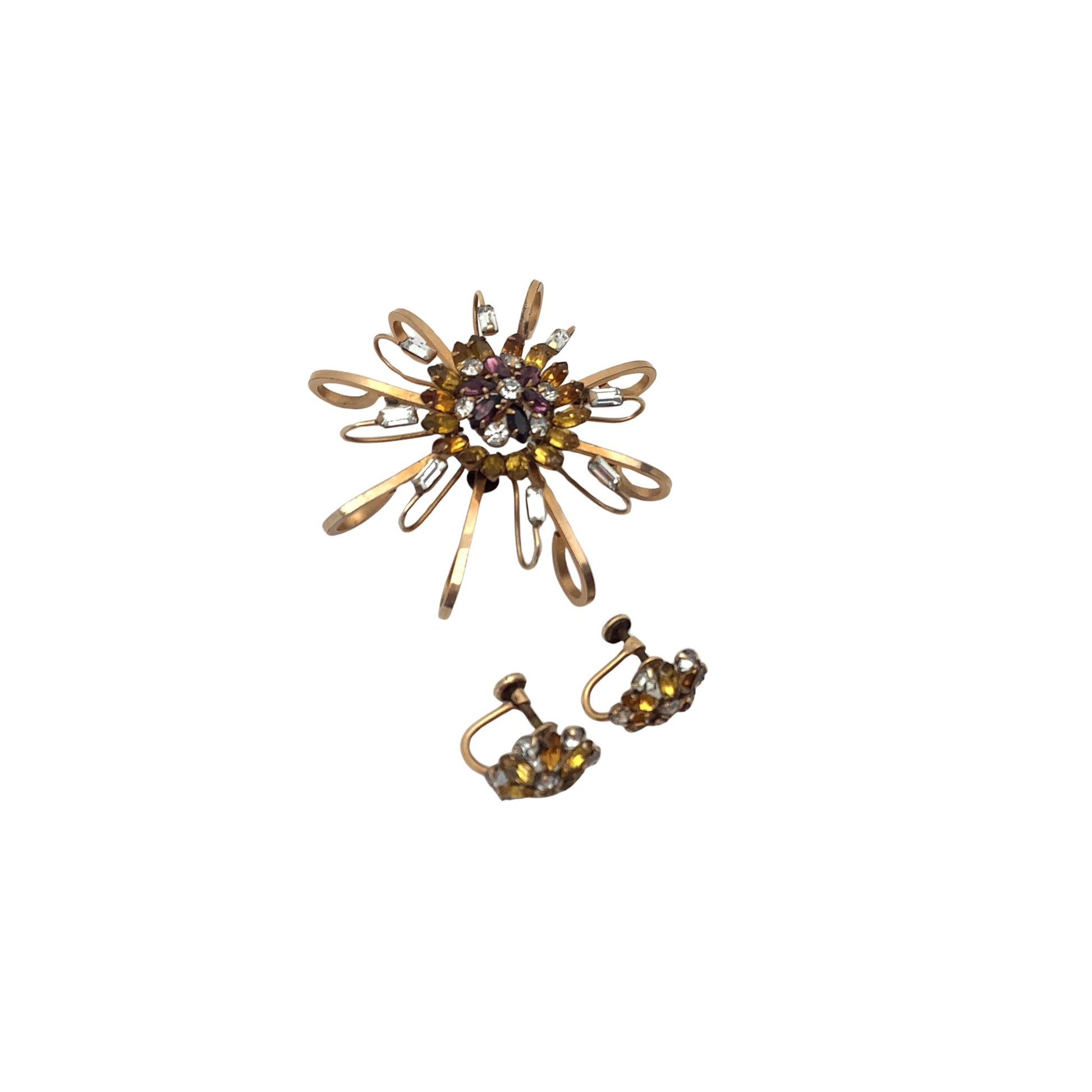 Vintage Pierre Brooch and Earrings Set Gold Filled 1940s Jewelry Close-up View