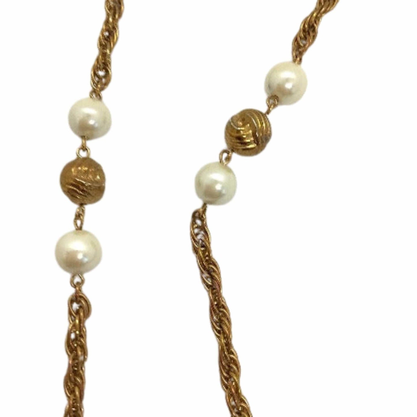 Romantic Pearl Necklace