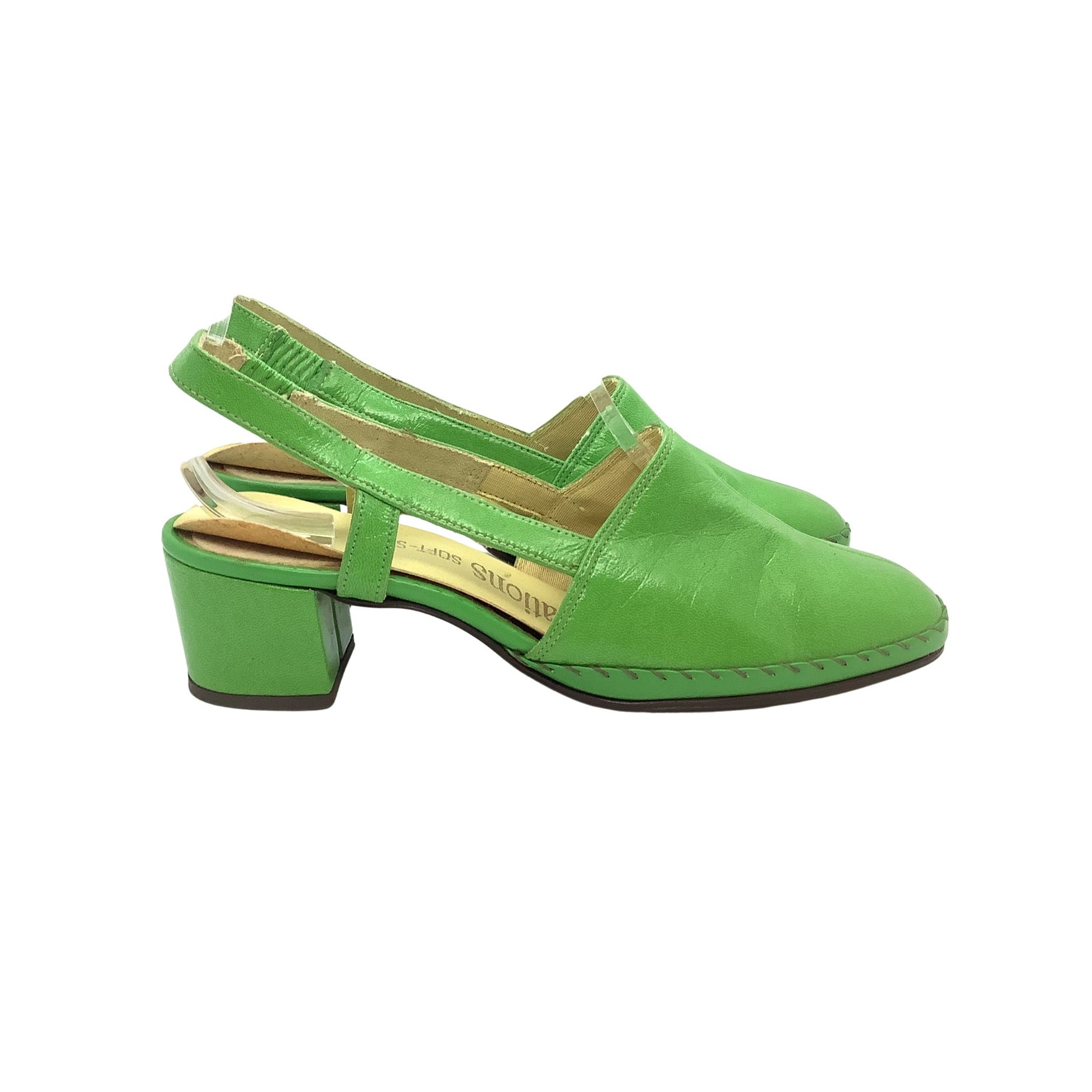 Vintage 1970s Citations green faux leather slingback heels, side view, block heel, whip stitch detail