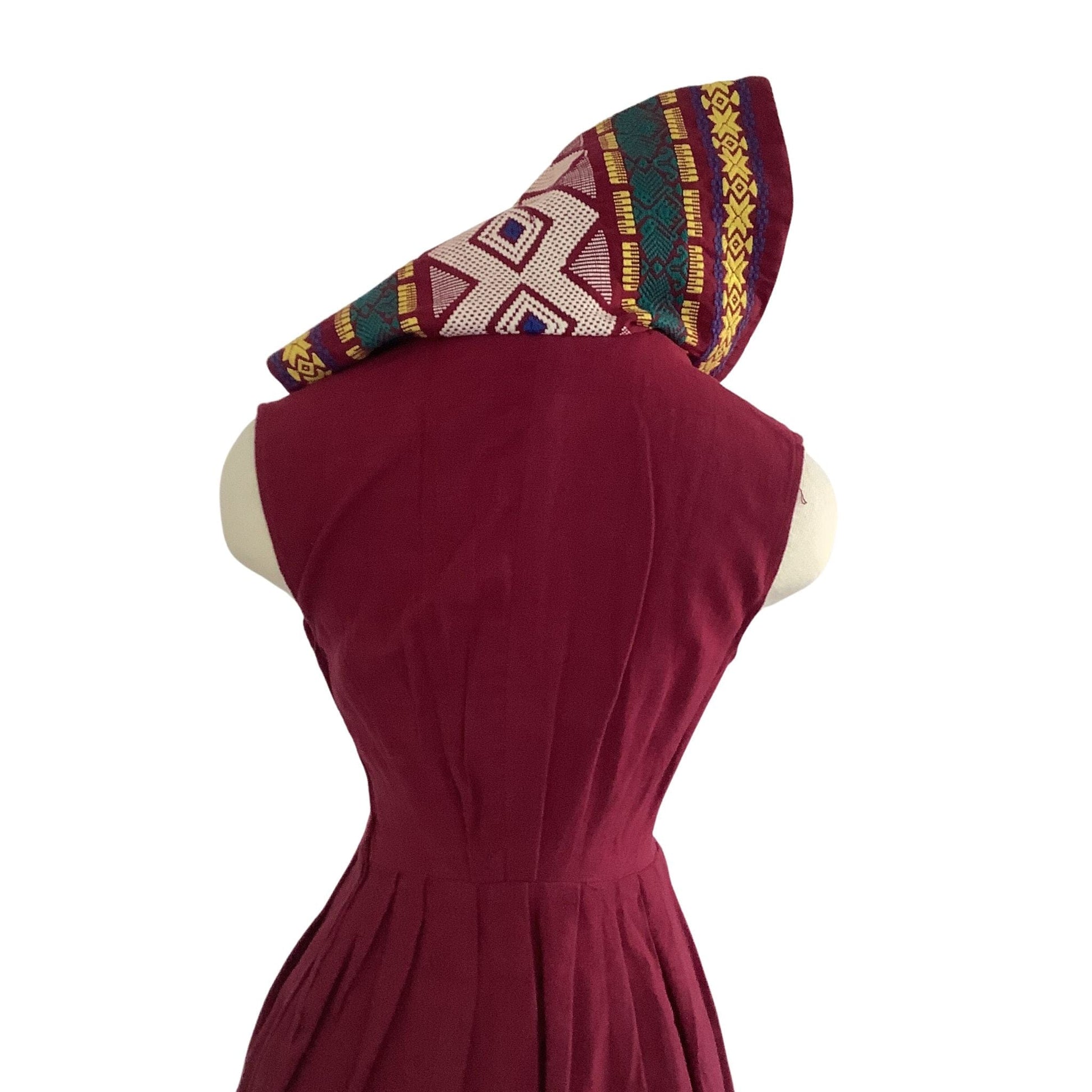 Vintage '30s Hand Embroidered Guatemala Dress Size Small Vintage '30s Hand Embroidered Guatemala Dress Size Small