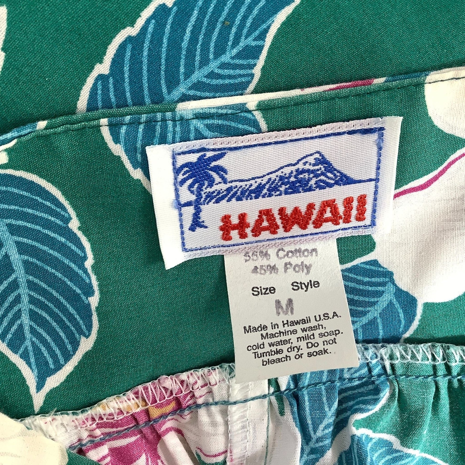 Vintage Hawaiian Muumuu Medium / Green / Muumuu